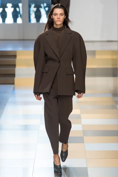 Look 22